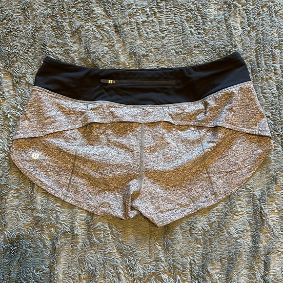 Lululemon Speed Up Shorts - Picture 2 of 5